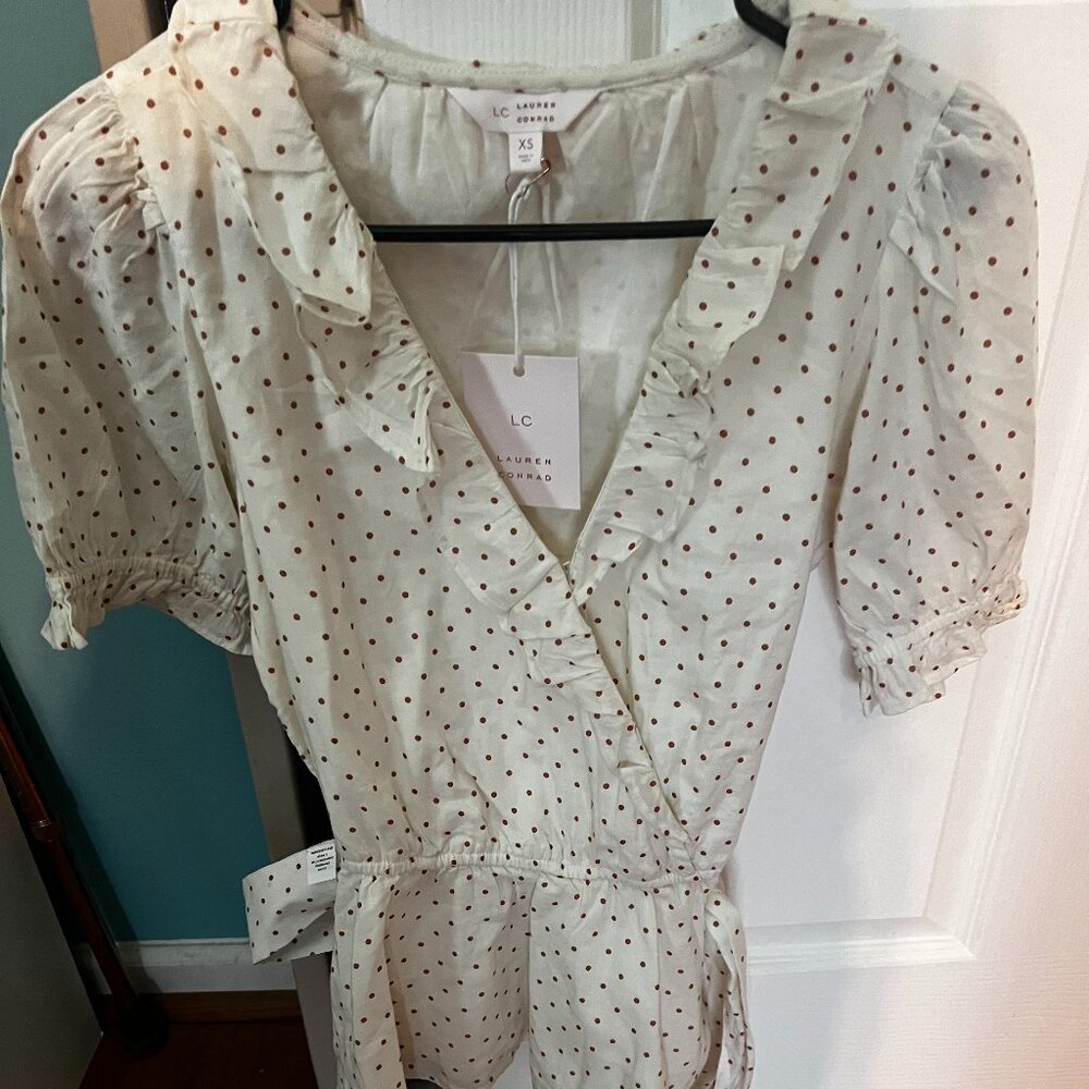 White polka-dot lined Lauren Conrad blouse XS